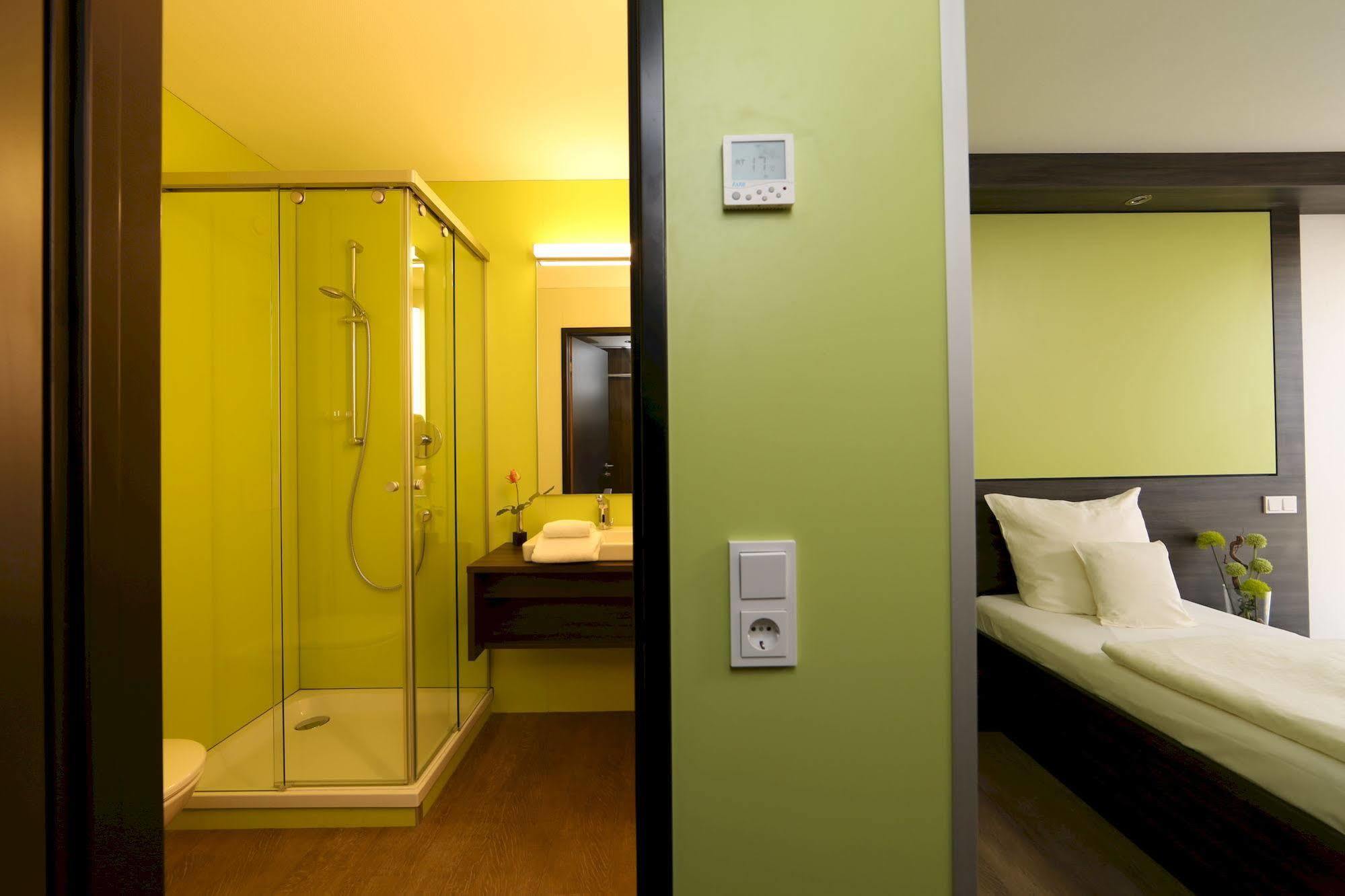 Economy-Hotel Ulm Dış mekan fotoğraf