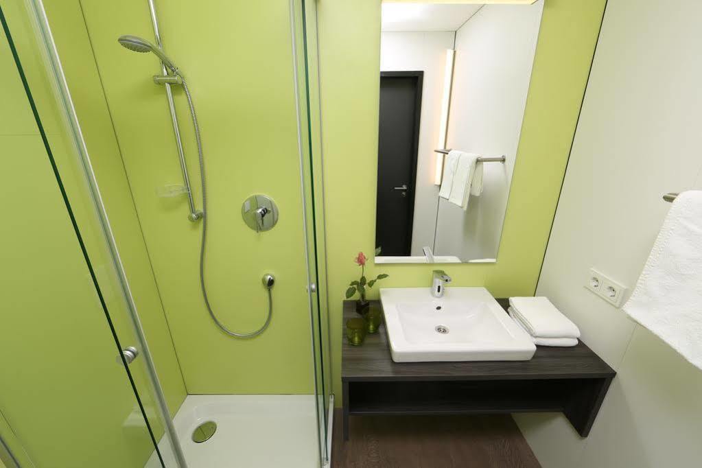 Economy-Hotel Ulm Dış mekan fotoğraf
